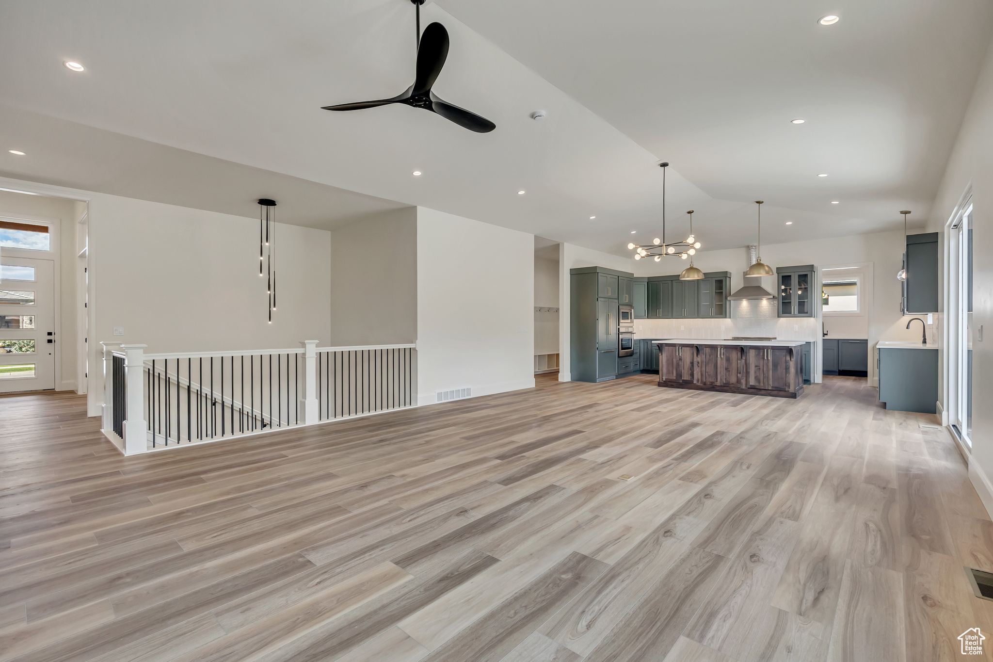 ABBEY ROAD COMMUNITY - Residential