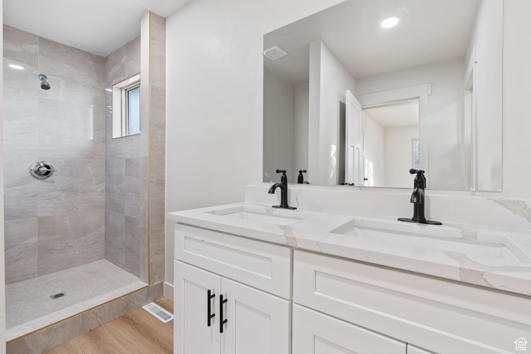 530 E 1800, Bountiful, Utah image 24