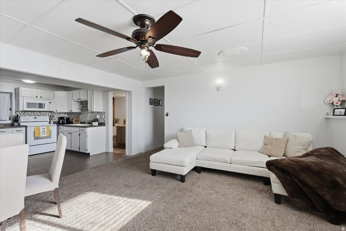 RIVER OAKS SUB - Residential