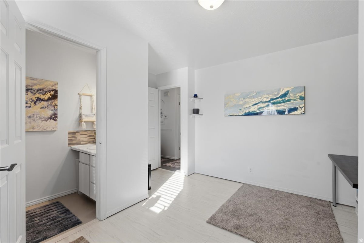 RIVER OAKS SUB - Residential