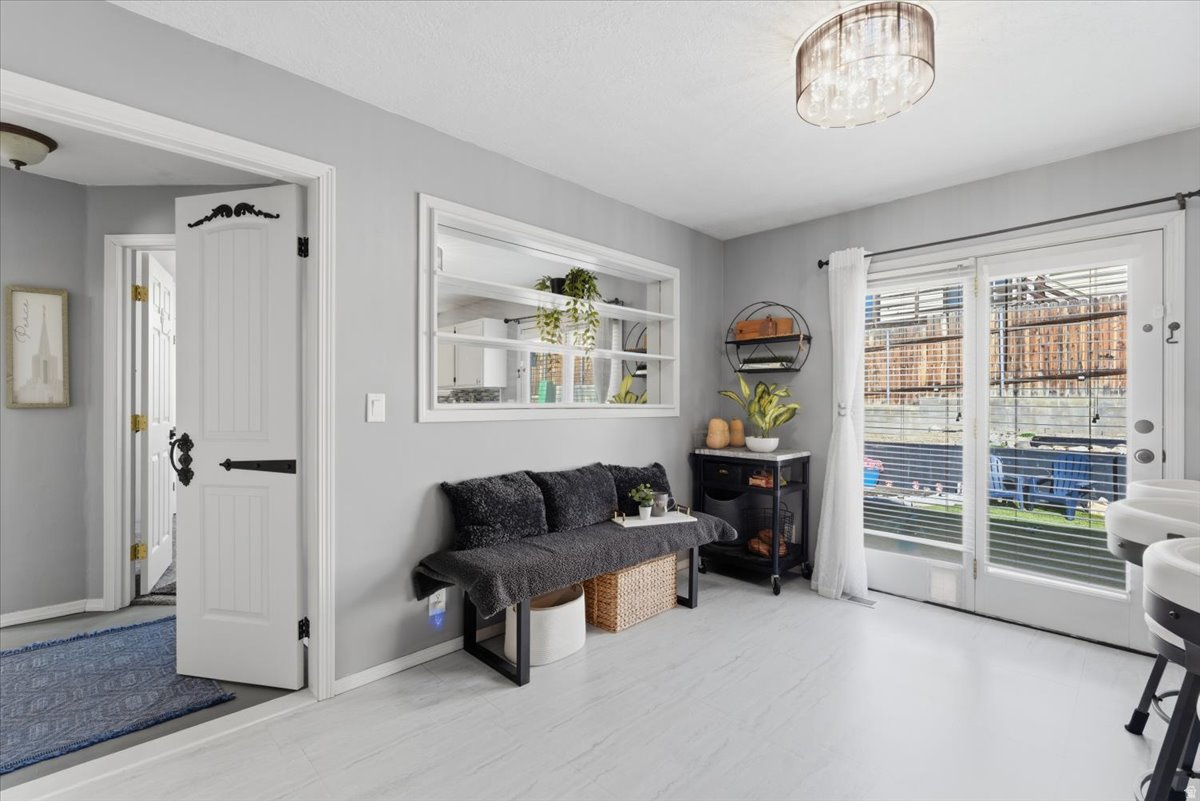 RIVER OAKS SUB - Residential