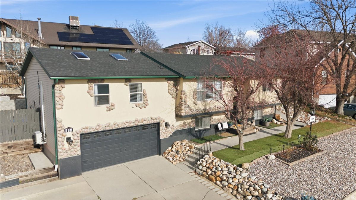 RIVER OAKS SUB - Residential