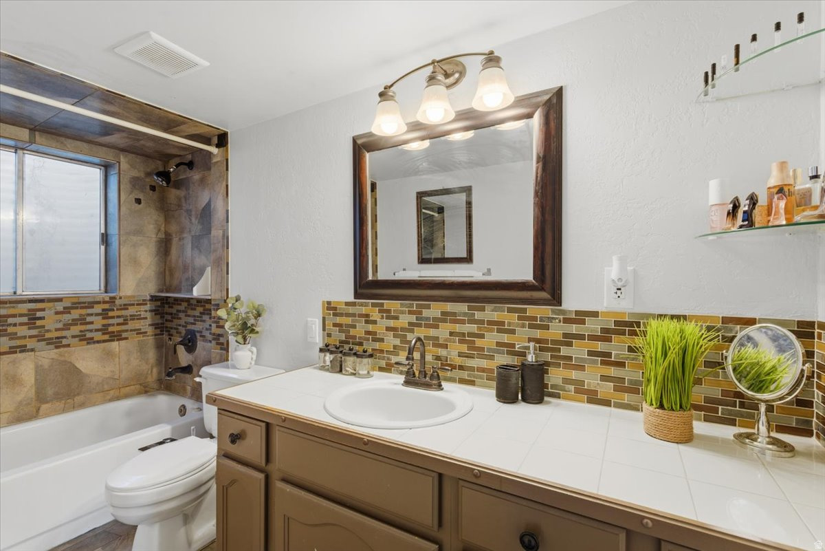 RIVER OAKS SUB - Residential