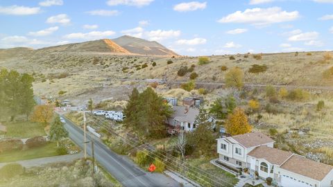Tiny photo for 660 S GOOSENEST Dr E, Payson, UT 84651 (MLS # 2121502)