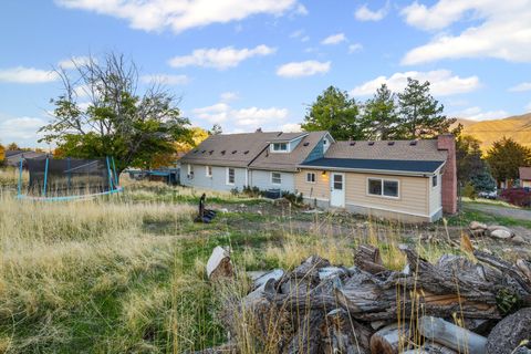 Tiny photo for 660 S GOOSENEST Dr E, Payson, UT 84651 (MLS # 2121502)