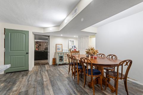 Tiny photo for 660 S GOOSENEST Dr E, Payson, UT 84651 (MLS # 2121502)