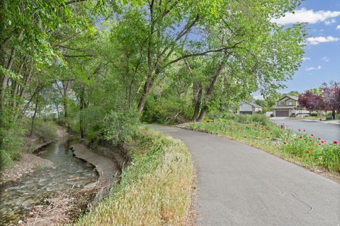 Tiny photo for 589 N RIVERWALK DR E, American Fork, UT 84003 (MLS # 2159448)