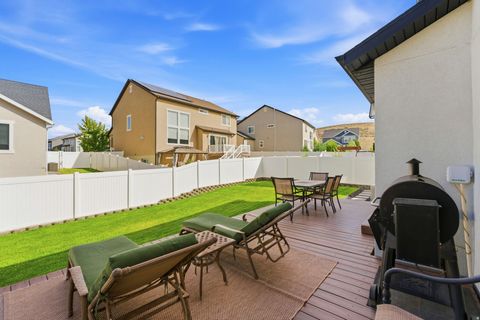 Tiny photo for 137 N FOXMOOR WAY, Saratoga Springs, UT 84045 (MLS # 2161470)