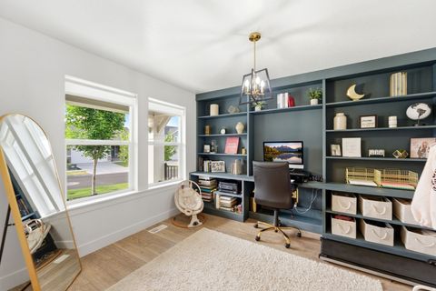 Tiny photo for 137 N FOXMOOR WAY, Saratoga Springs, UT 84045 (MLS # 2161470)