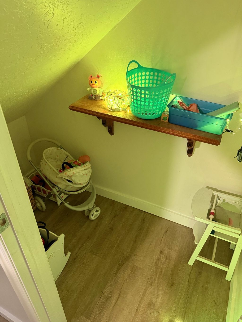 Photo of 1374 E FALCON LN, Eagle Mountain, UT 84005 (MLS # 2139149)