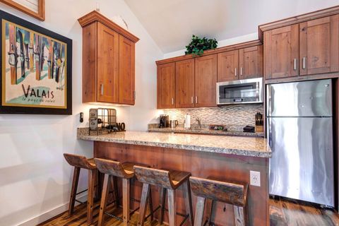 Condo For Sale - 2255 Sidewinder Dr #627<br/> Park City, UT 84060