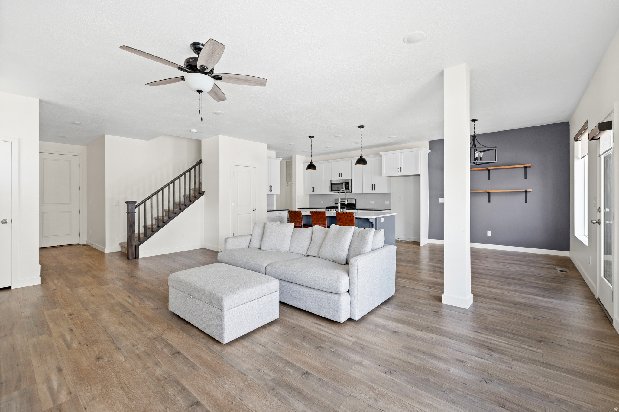 CEDAR CANYON - Residential