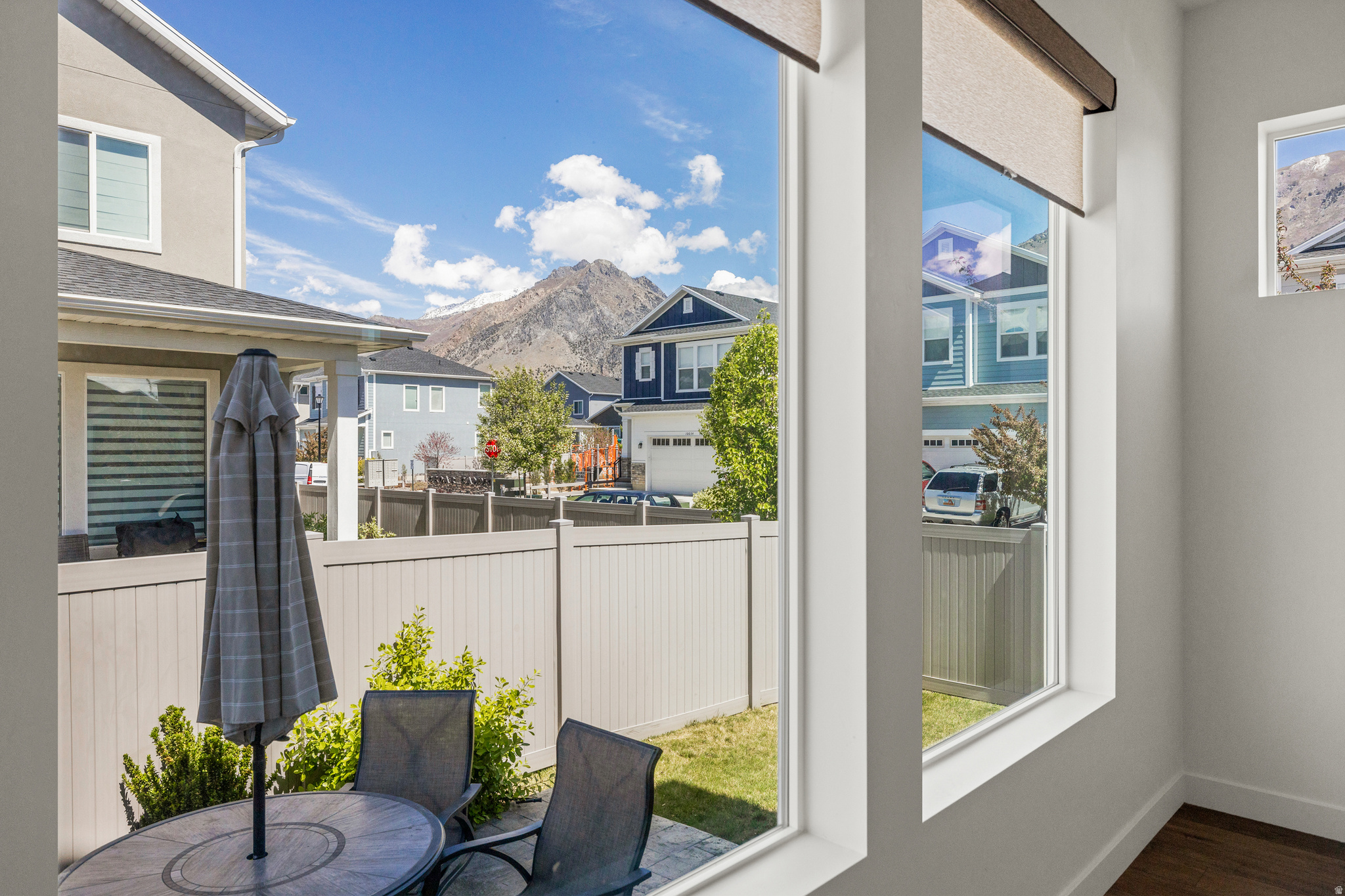 CEDAR CANYON - Residential