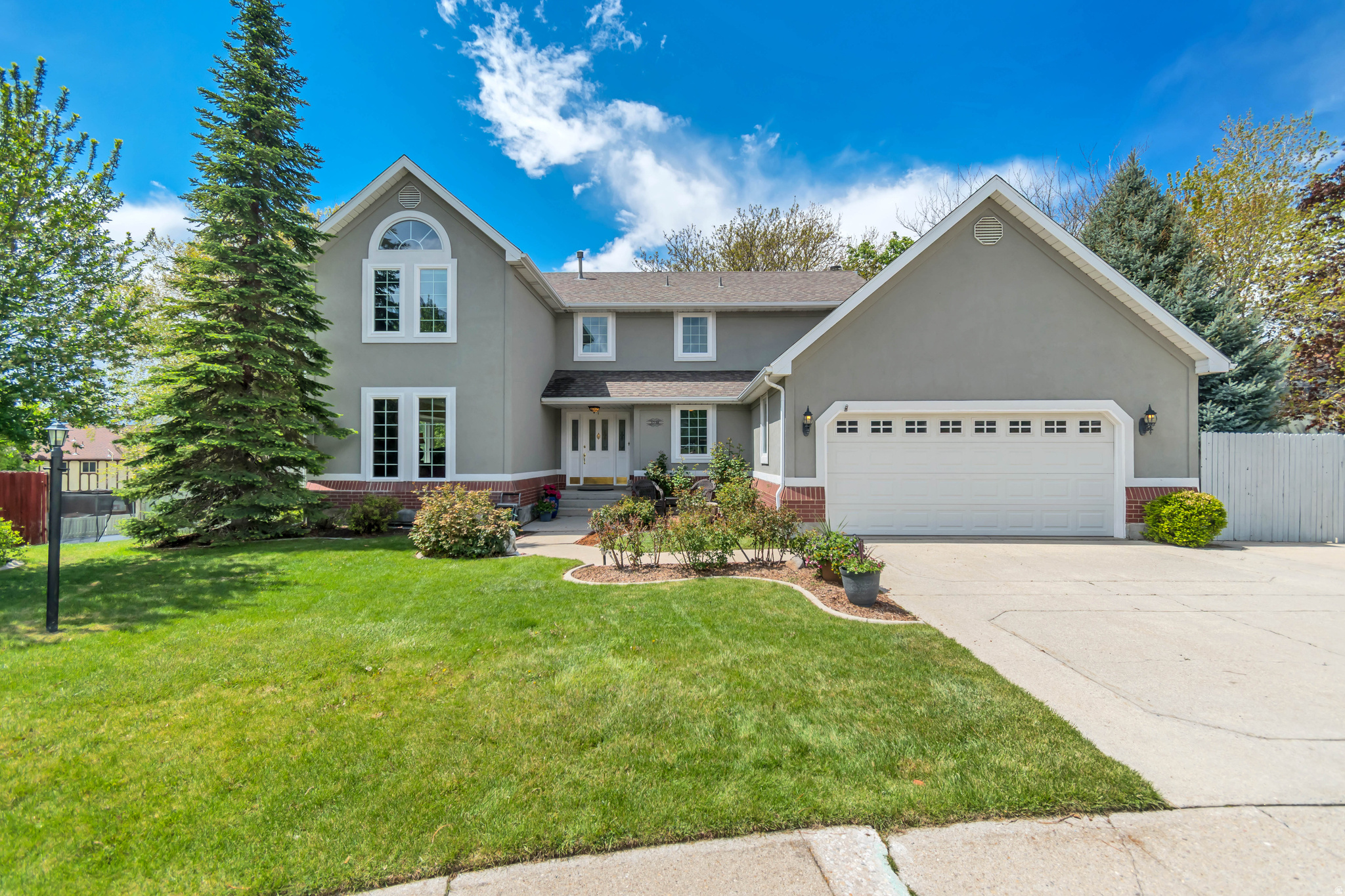 BIG WILLOW ESTATES #4 SUB - Residential
