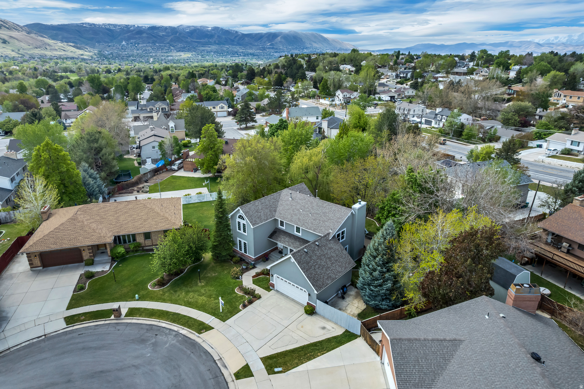 BIG WILLOW ESTATES #4 SUB - Residential