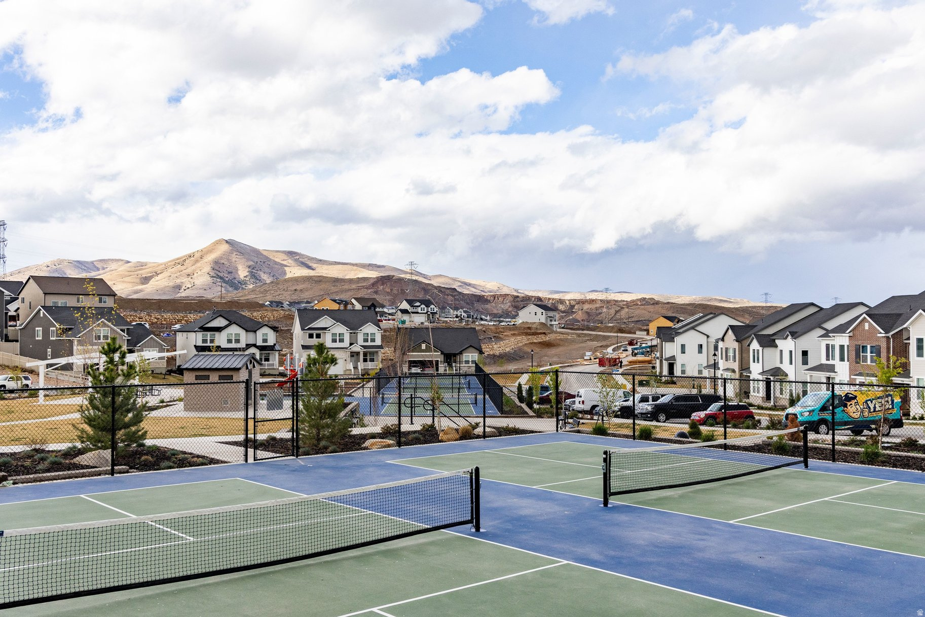 HIGHRIDGE - Residential