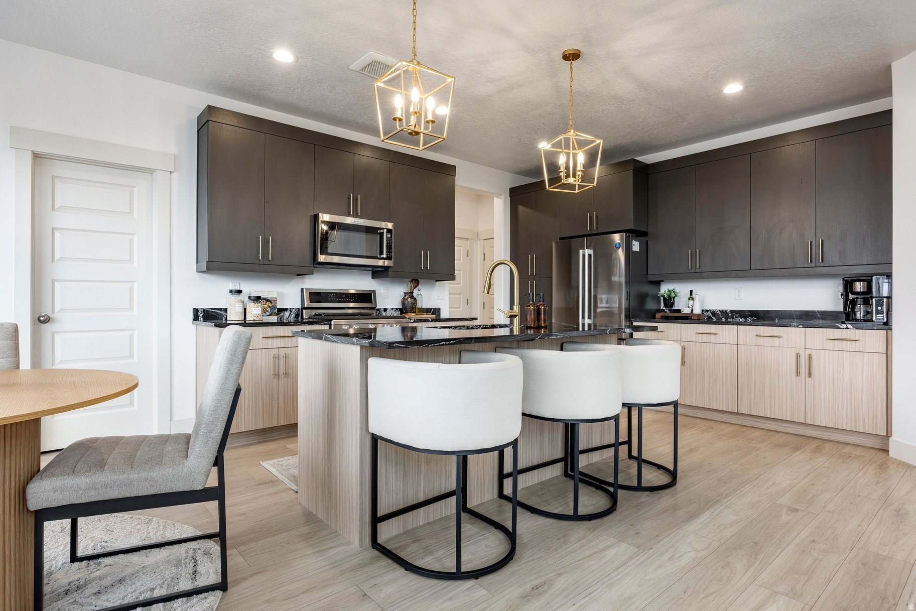 HIGHRIDGE - Residential