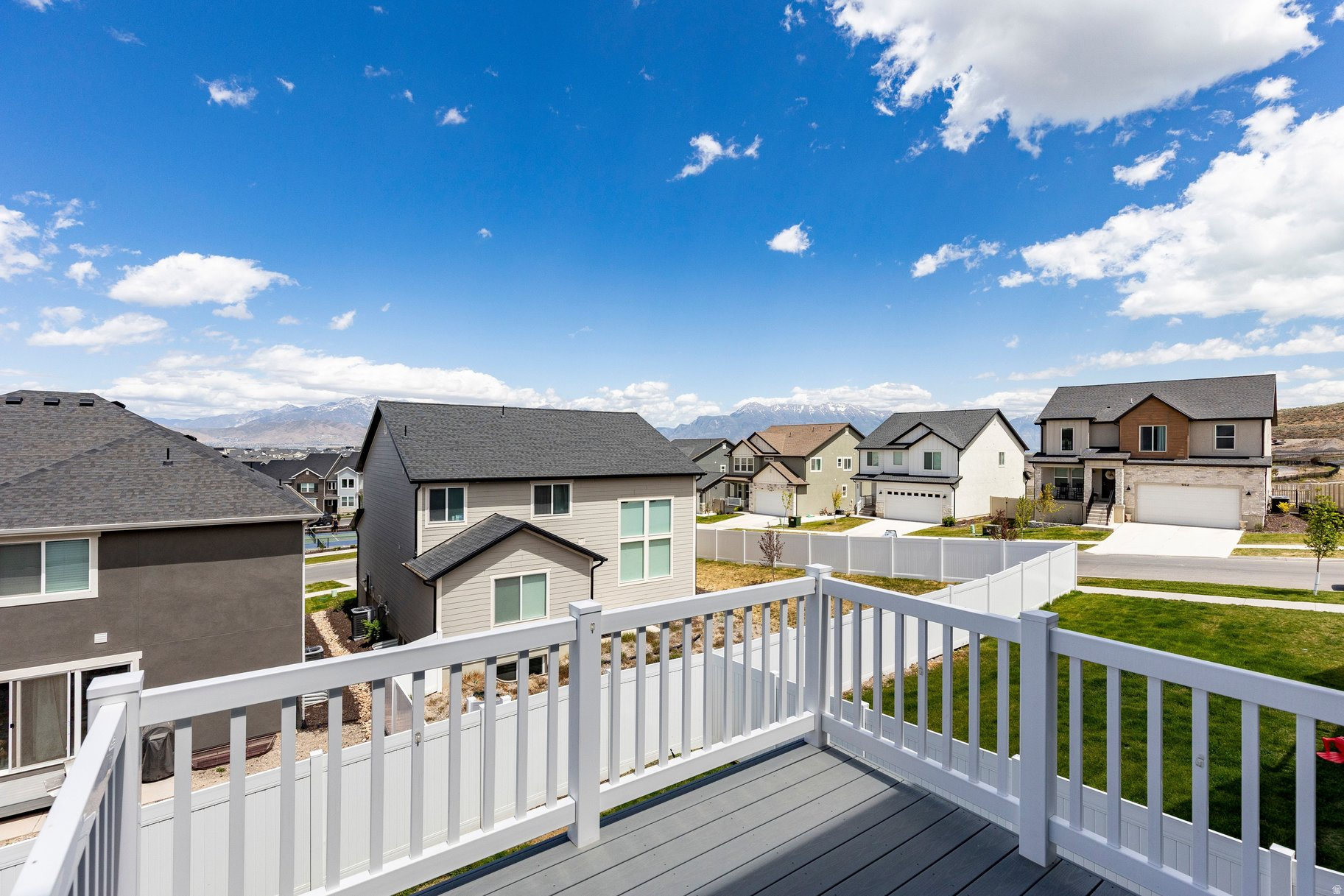 HIGHRIDGE - Residential