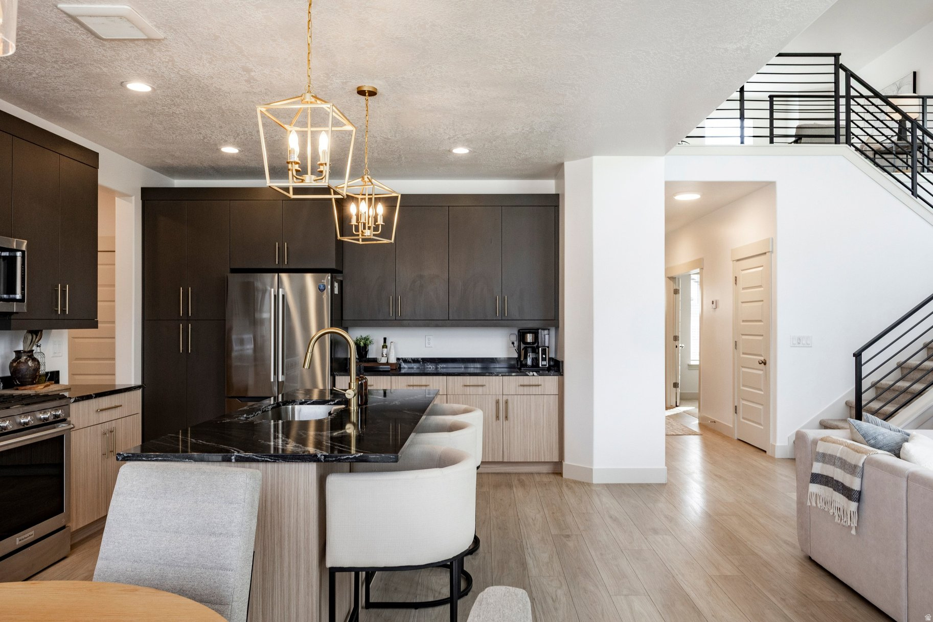 HIGHRIDGE - Residential