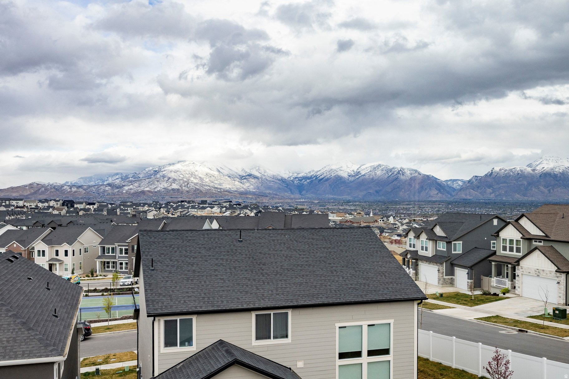 HIGHRIDGE - Residential