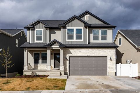 Photo of 654 N BOSEMAN WAY, Saratoga Springs, UT 84045 (MLS # 2148363)