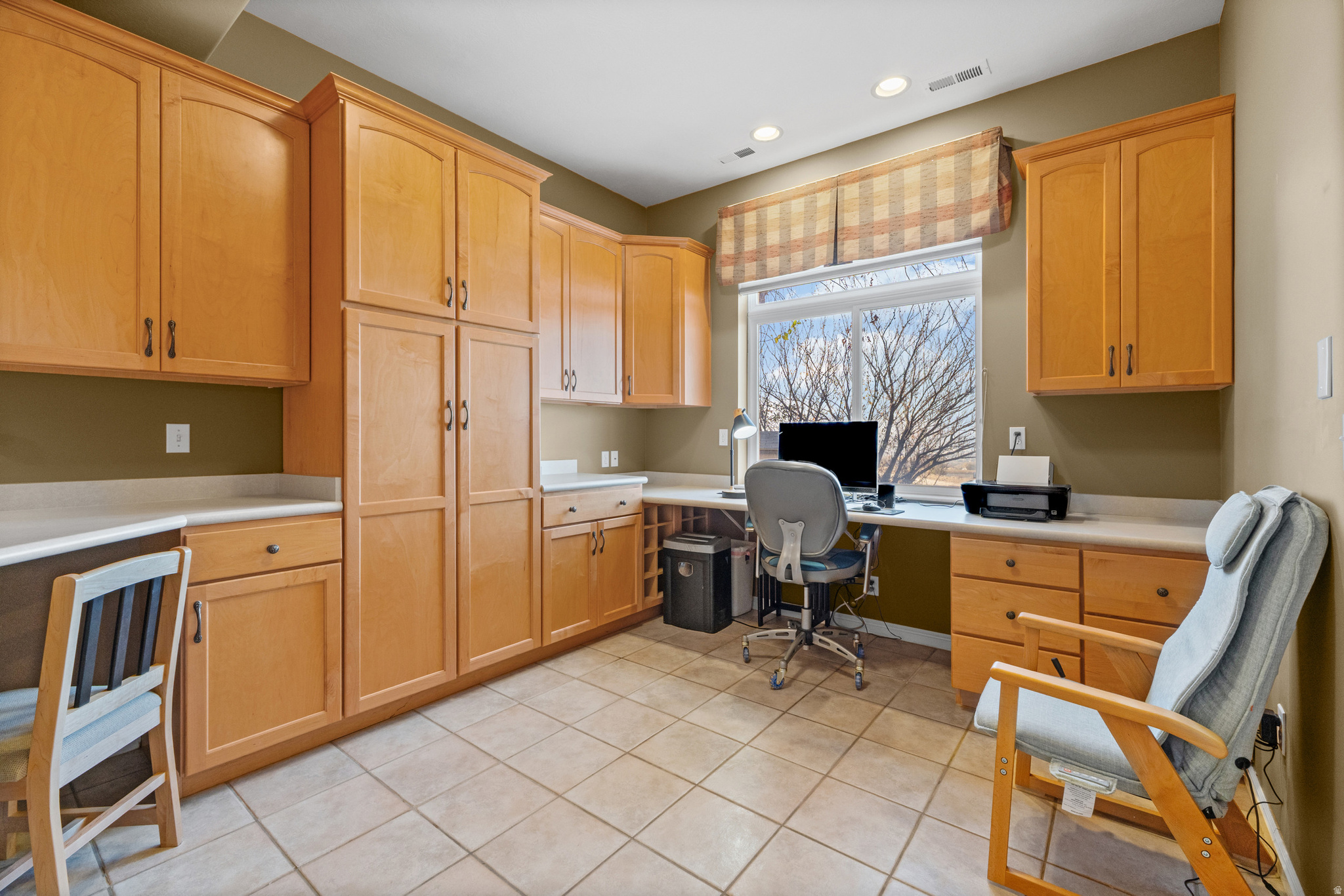 SOUTH MOUNTAIN - Residential