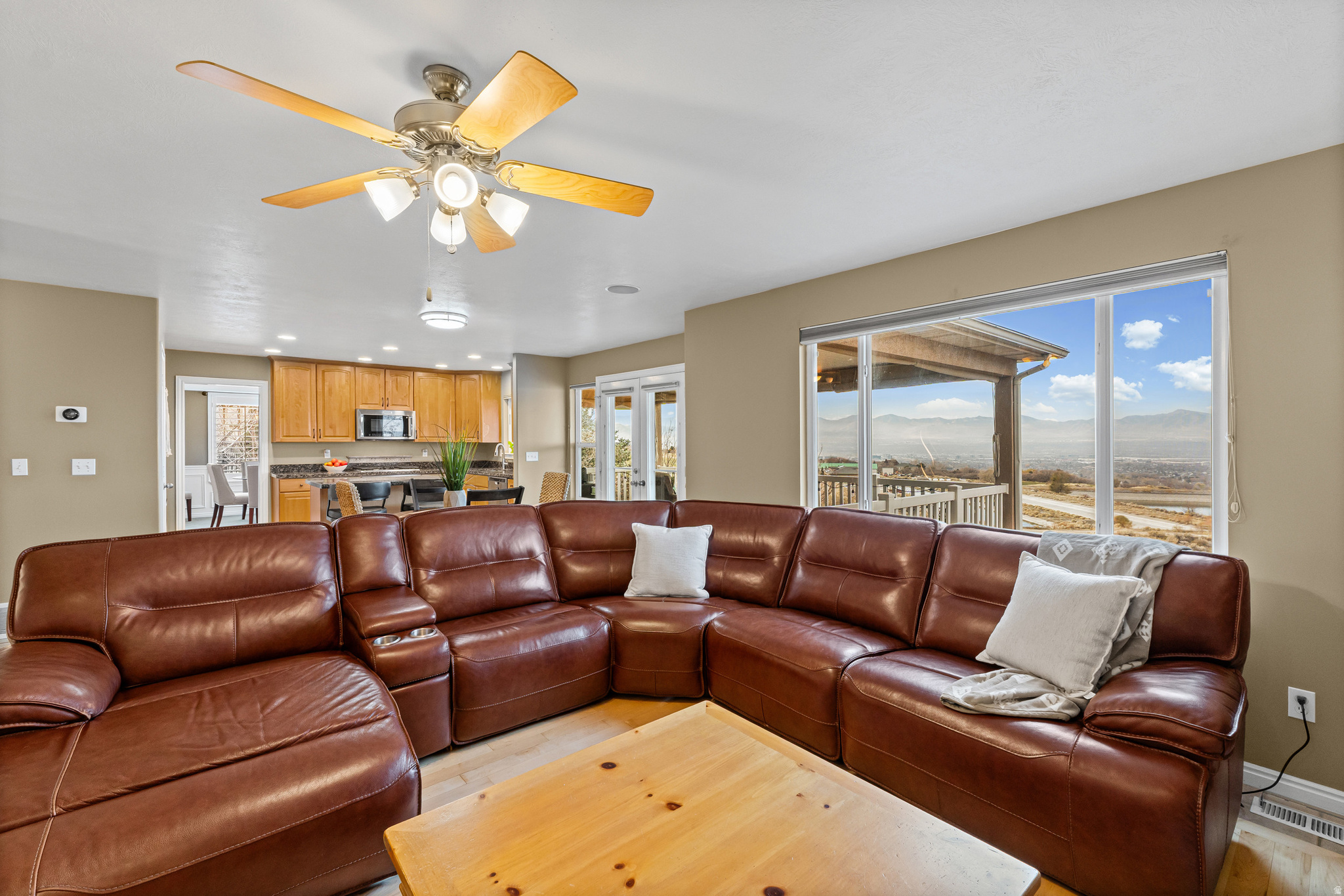 SOUTH MOUNTAIN - Residential