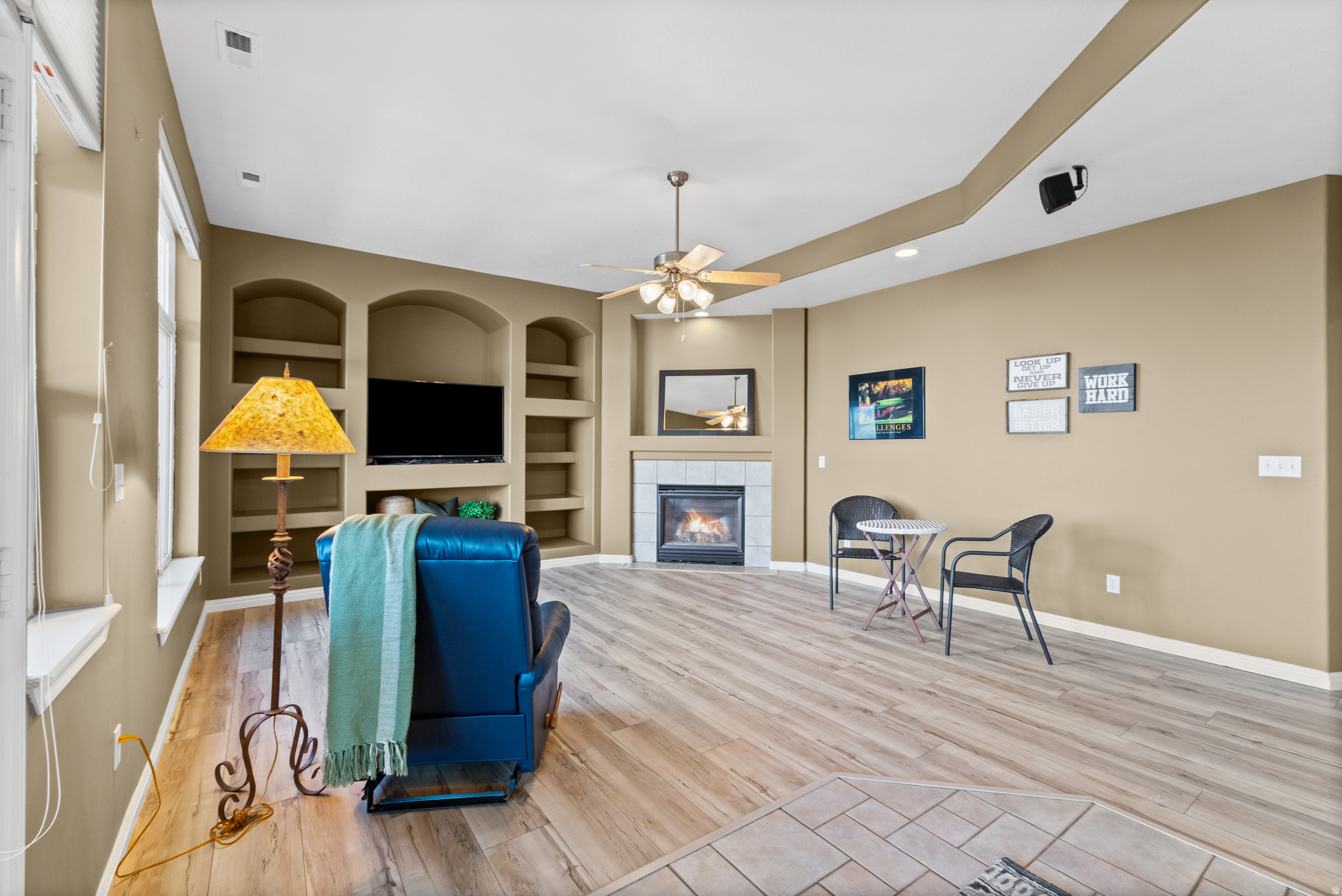 SOUTH MOUNTAIN - Residential