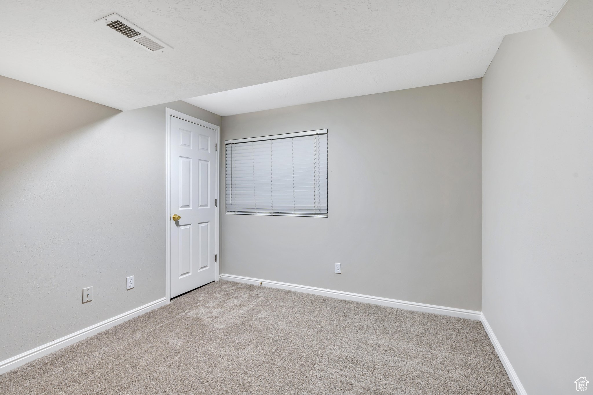 Spanish Fork, Utah 84660, United States, 5 Bedrooms Bedrooms, ,3 BathroomsBathrooms,Residential,Pending,26913