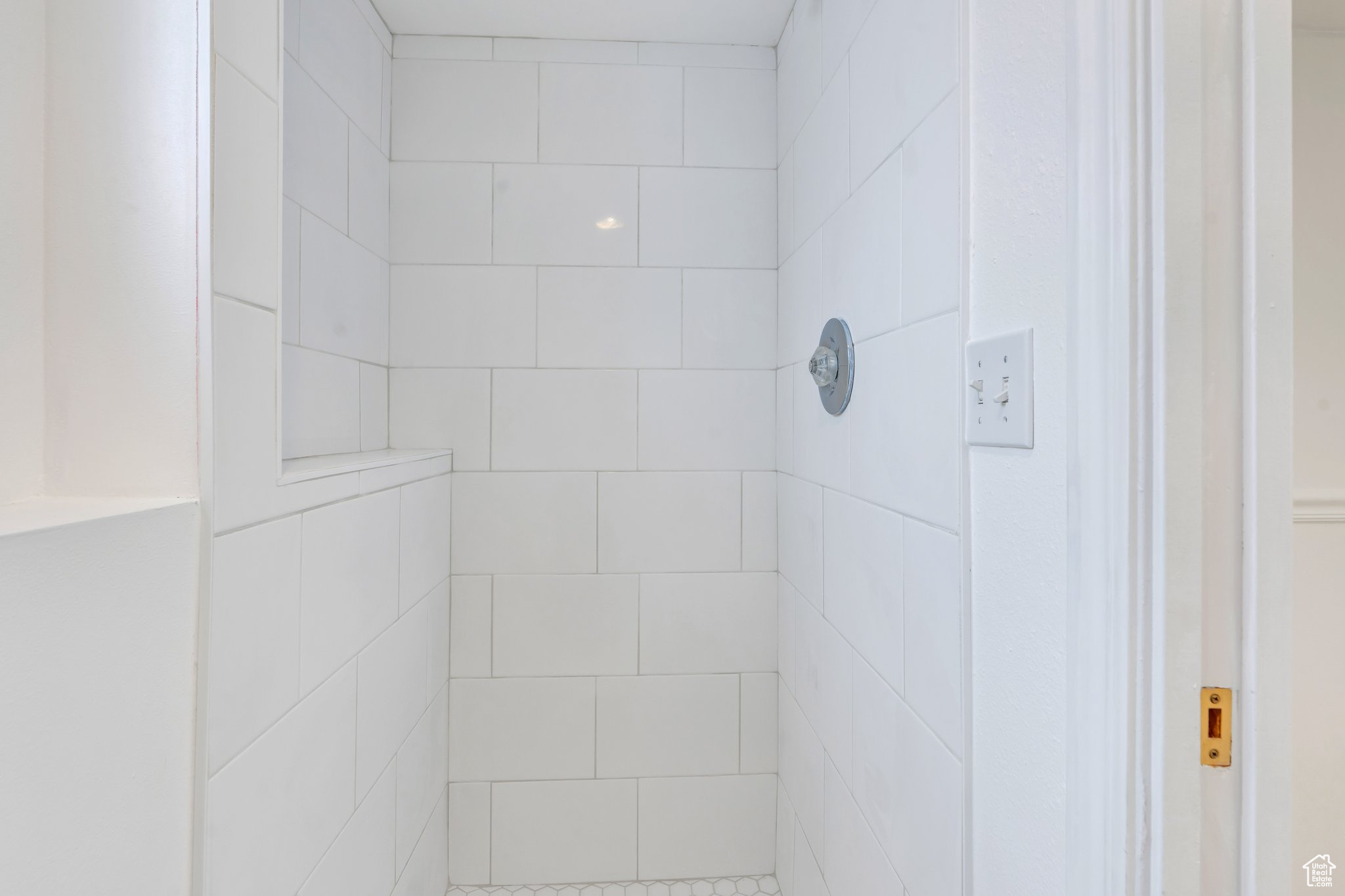 Spanish Fork, Utah 84660, United States, 5 Bedrooms Bedrooms, ,3 BathroomsBathrooms,Residential,Pending,26913