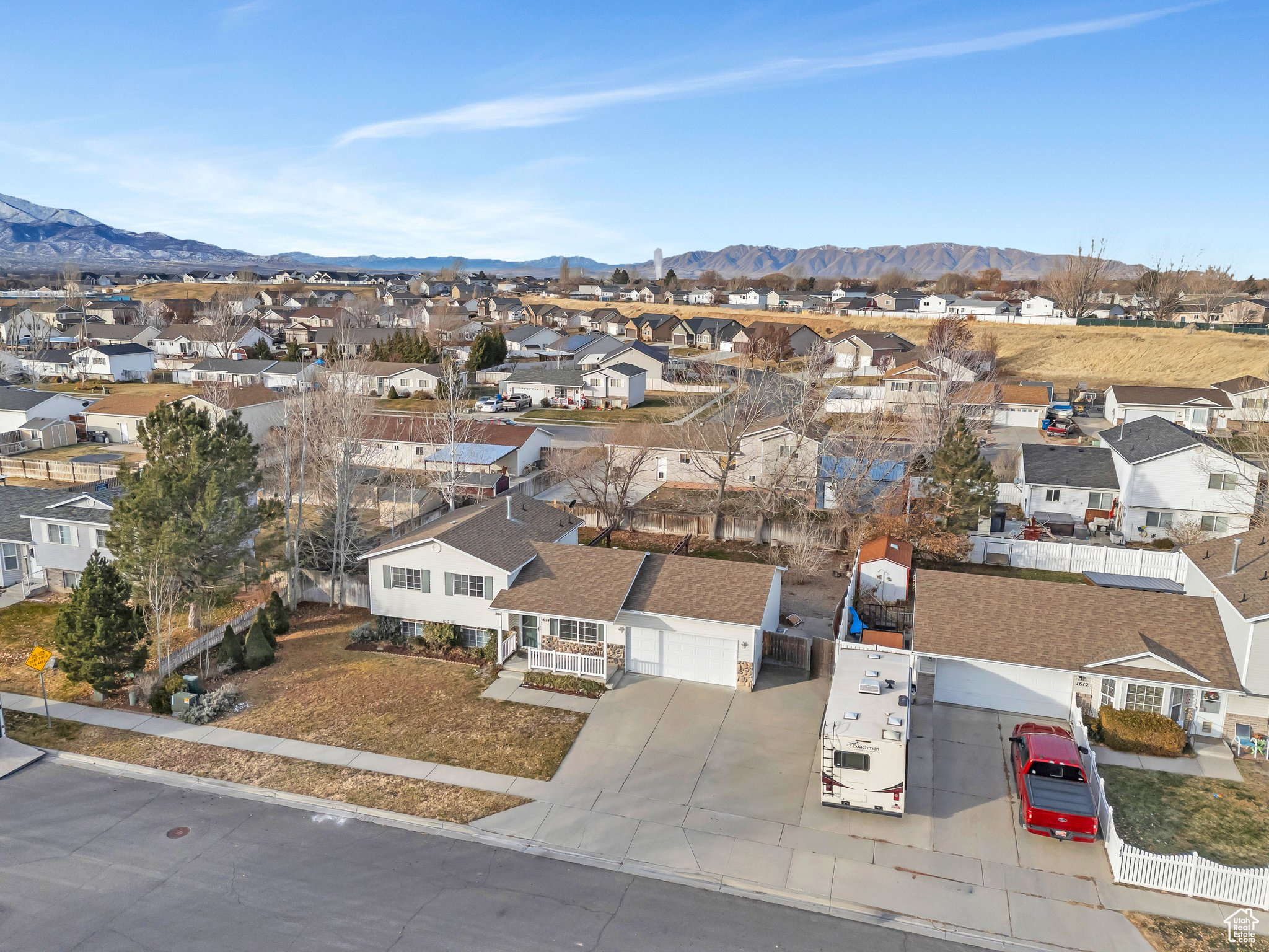 Spanish Fork, Utah 84660, United States, 5 Bedrooms Bedrooms, ,3 BathroomsBathrooms,Residential,Pending,26913