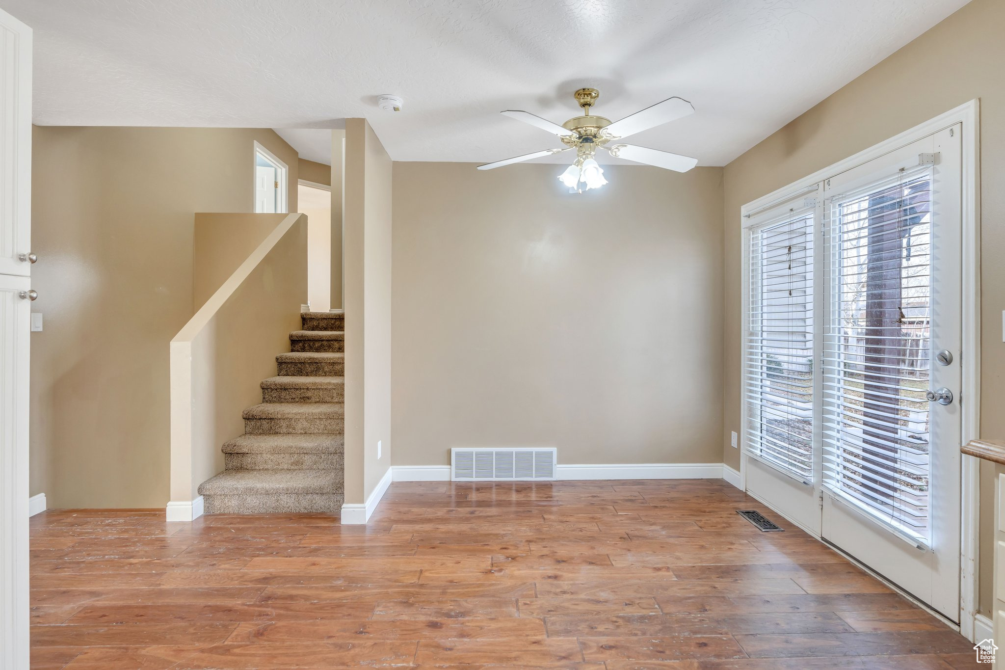 Spanish Fork, Utah 84660, United States, 5 Bedrooms Bedrooms, ,3 BathroomsBathrooms,Residential,Pending,26913