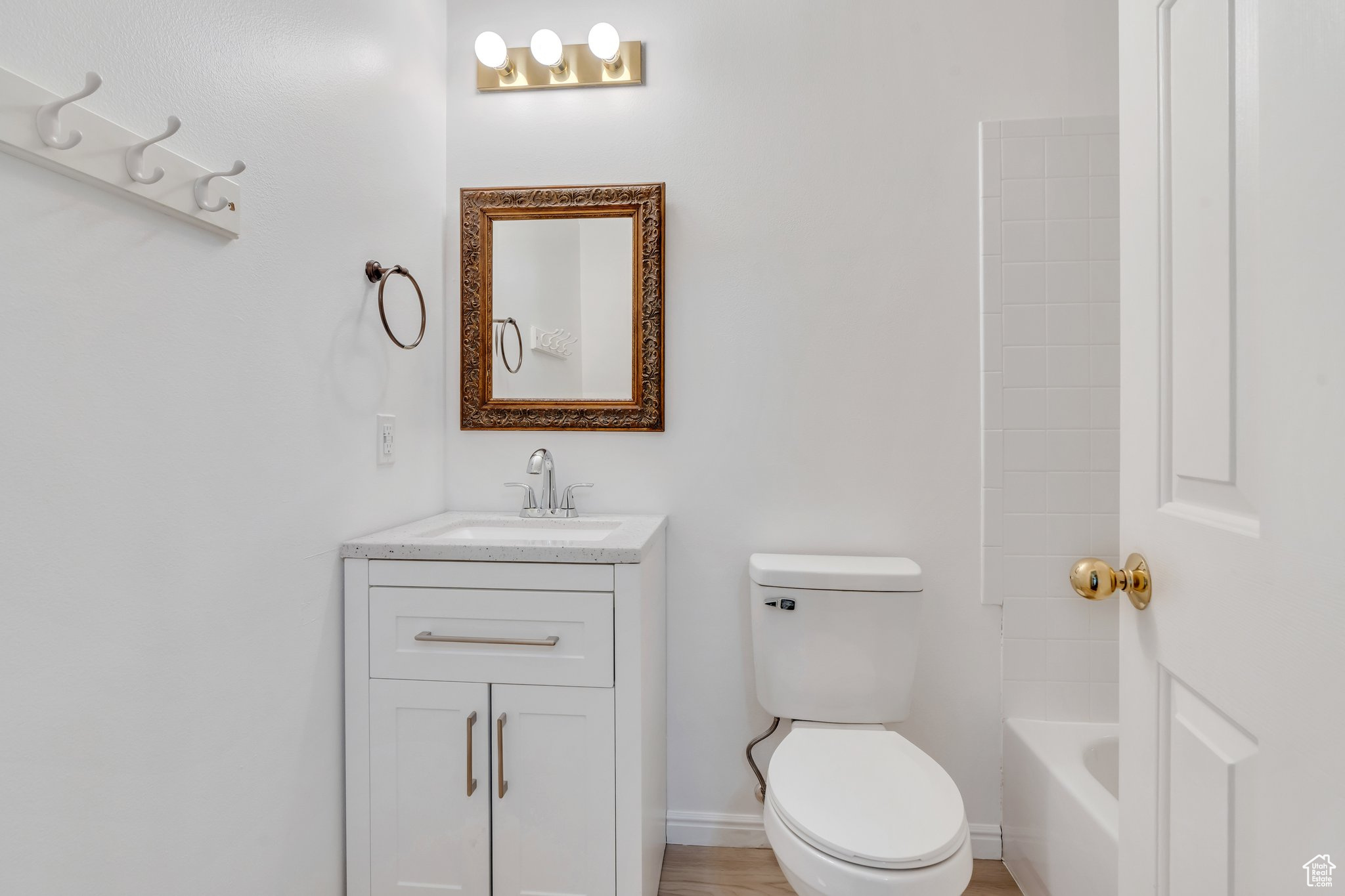 Spanish Fork, Utah 84660, United States, 5 Bedrooms Bedrooms, ,3 BathroomsBathrooms,Residential,Pending,26913