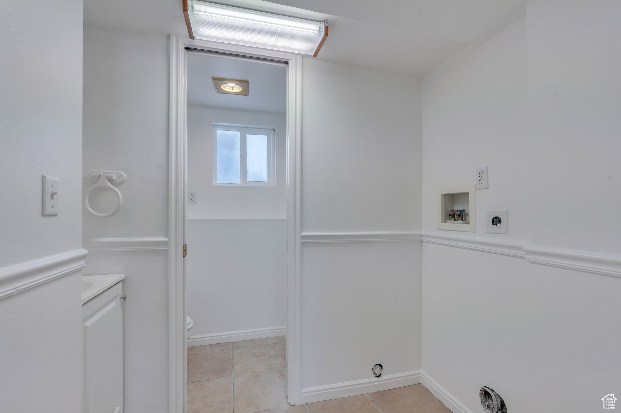 Spanish Fork, Utah 84660, United States, 5 Bedrooms Bedrooms, ,3 BathroomsBathrooms,Residential,Pending,26913