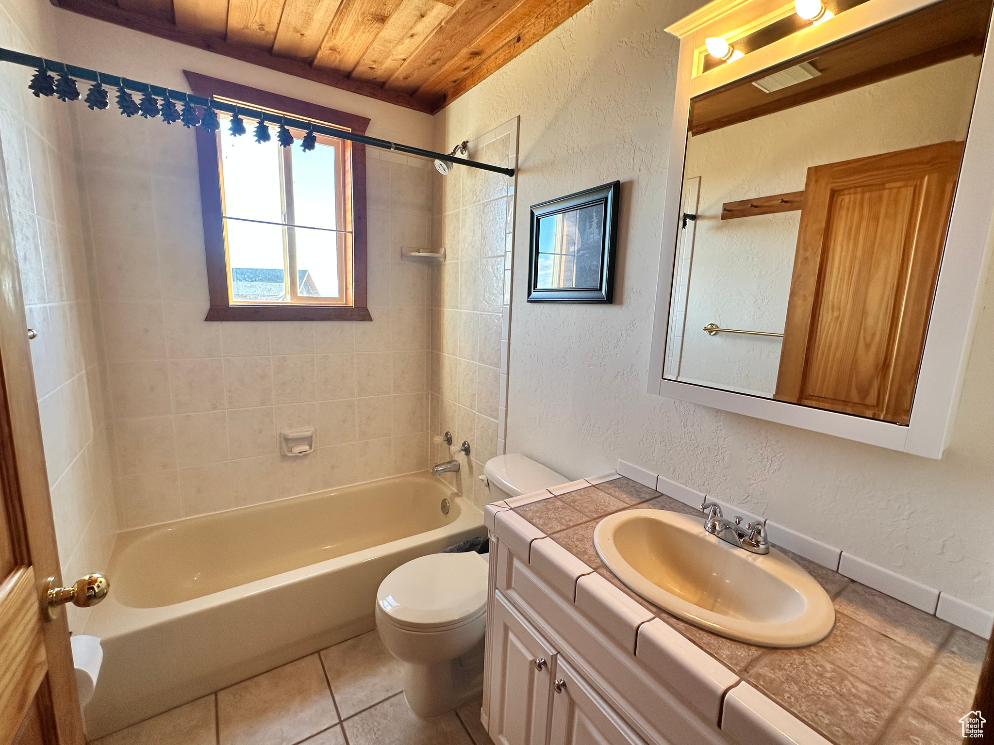 BEAR LAKE WEST - Residential