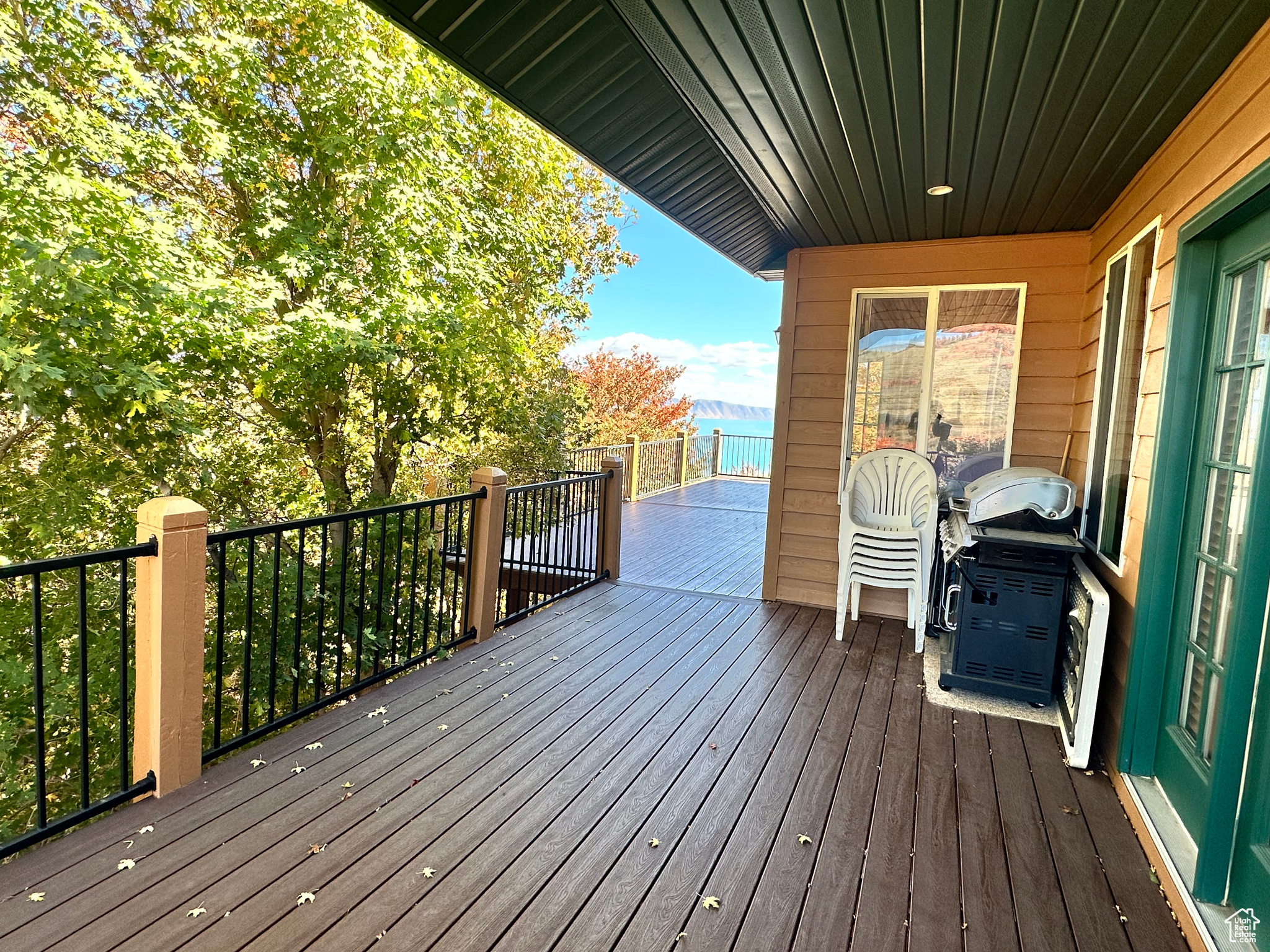 BEAR LAKE WEST - Residential