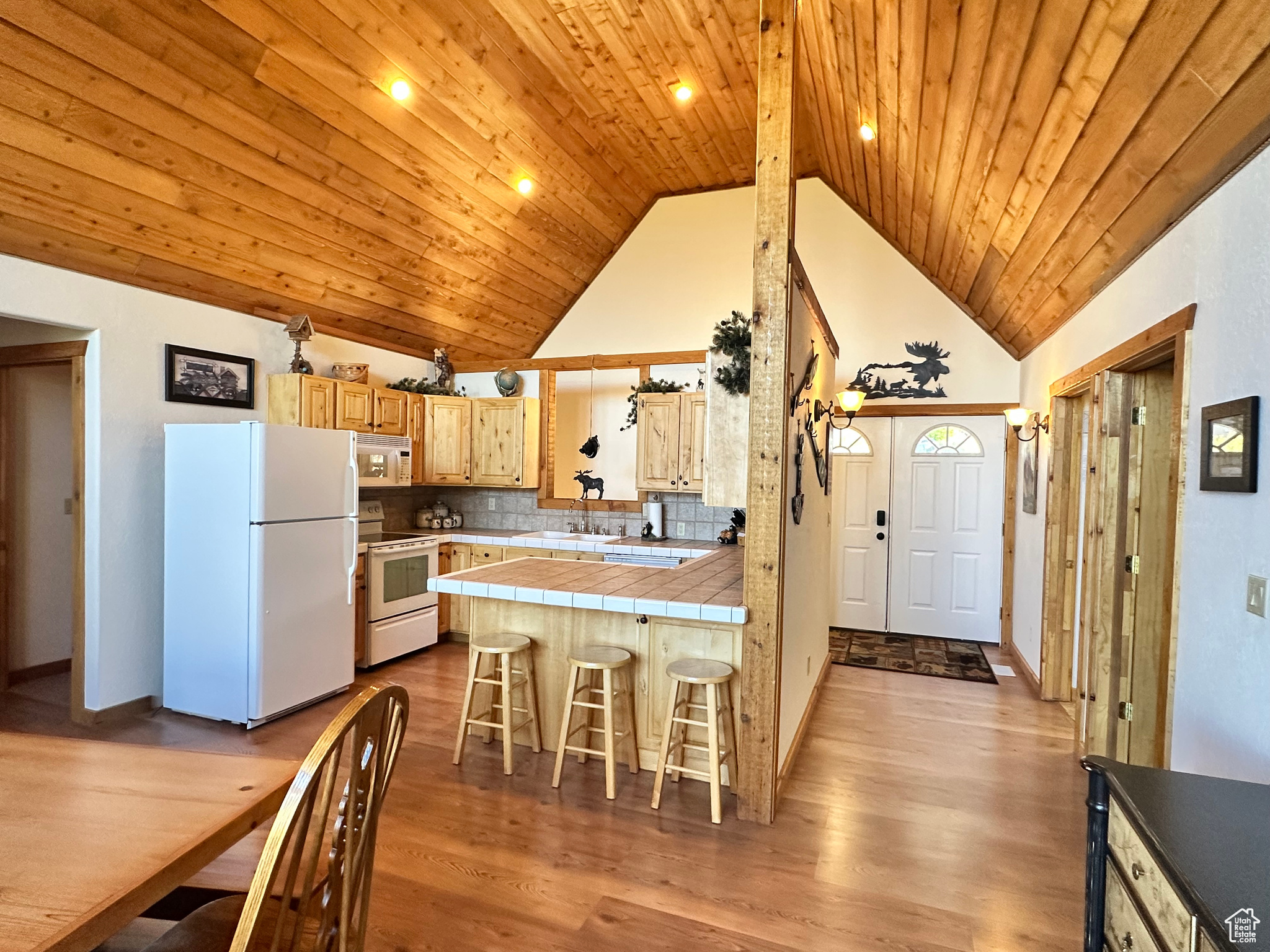 BEAR LAKE WEST - Residential