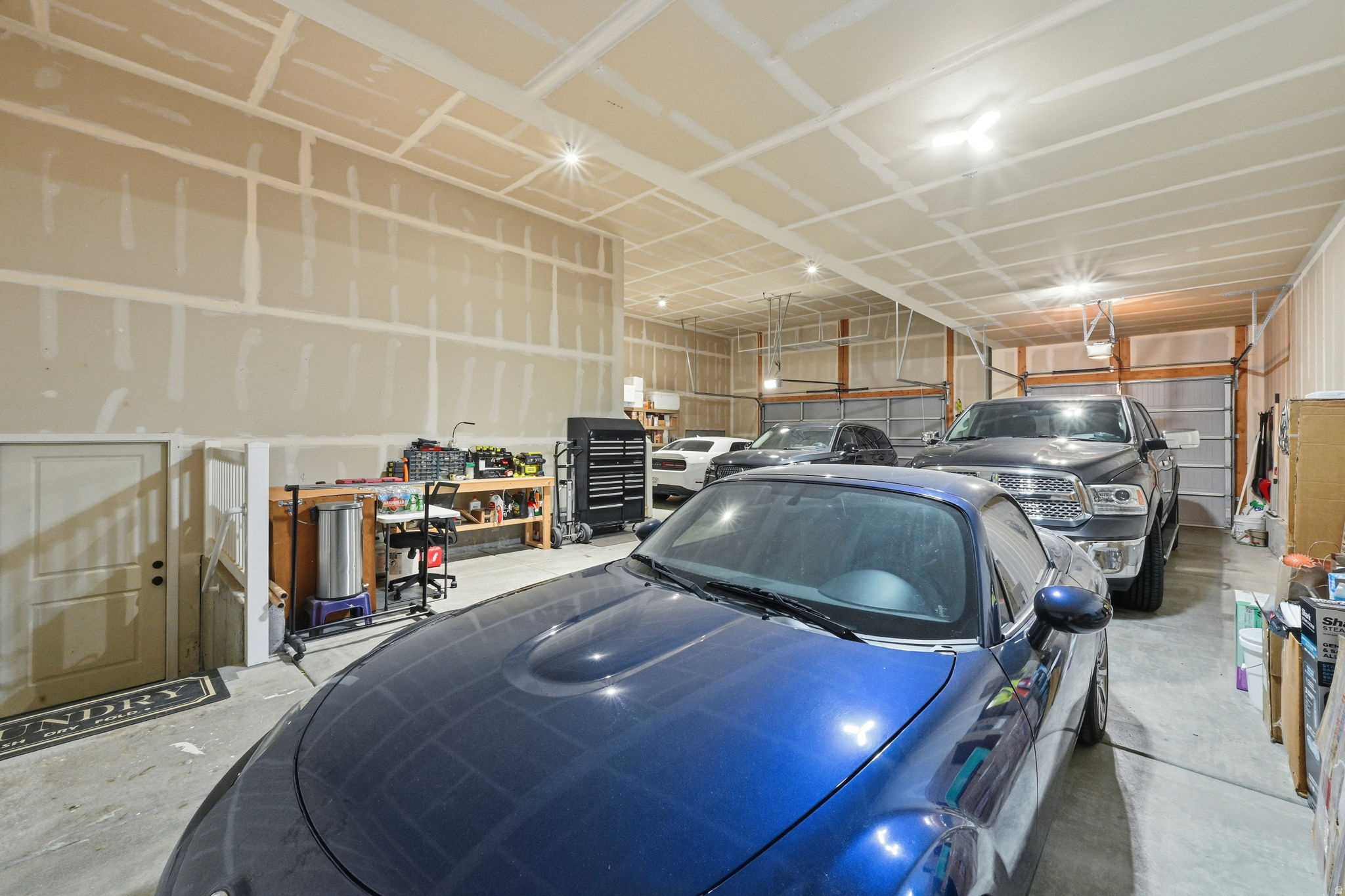 PARK PLAZA - Residential