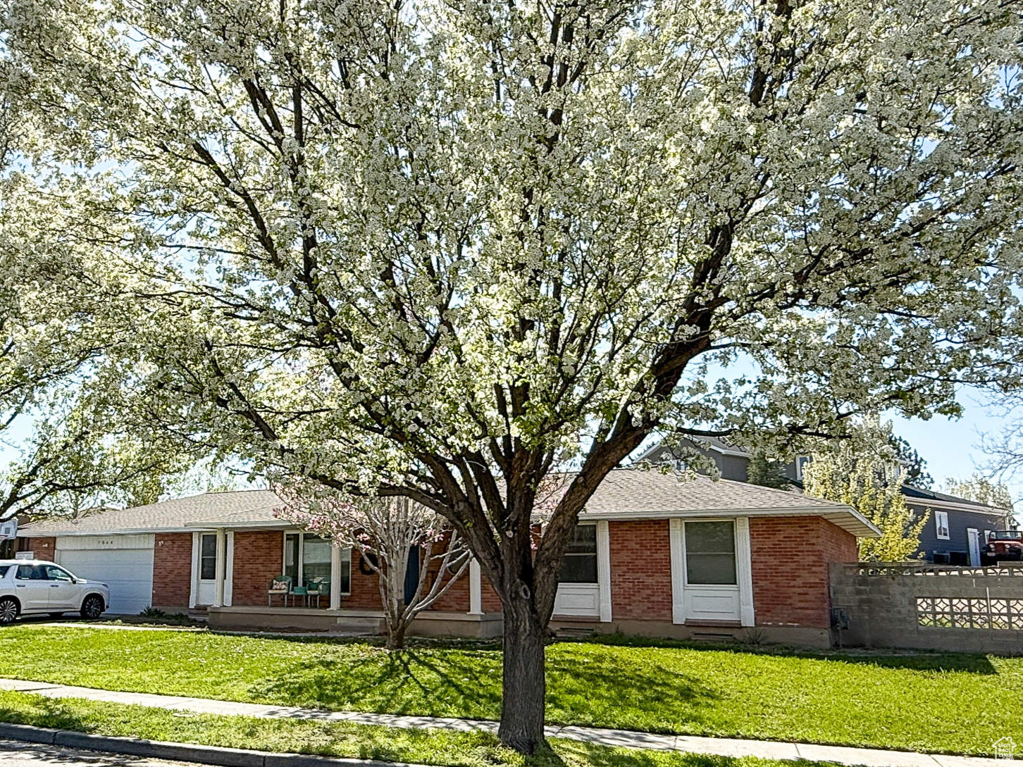 7064 S 2400, West Jordan, Utah image 4