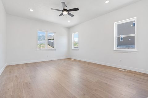 Tiny photo for 894 CREST DALE LN S, Santaquin, UT 84655 (MLS # 2144835)