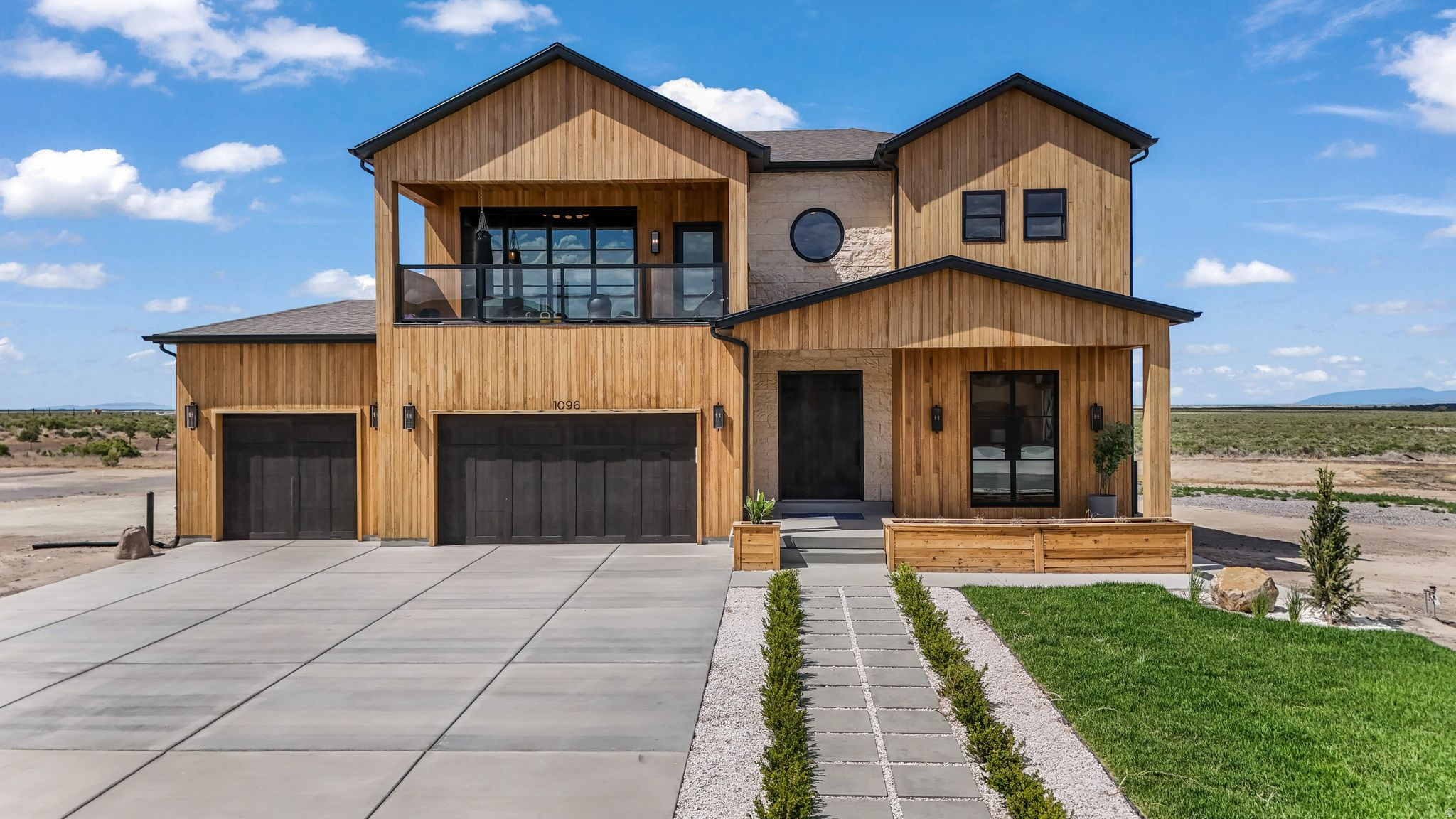 1096 W MARIGOLD DR 112