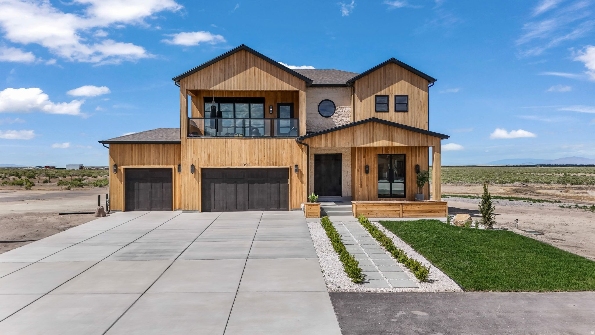 1096 W MARIGOLD DR 112