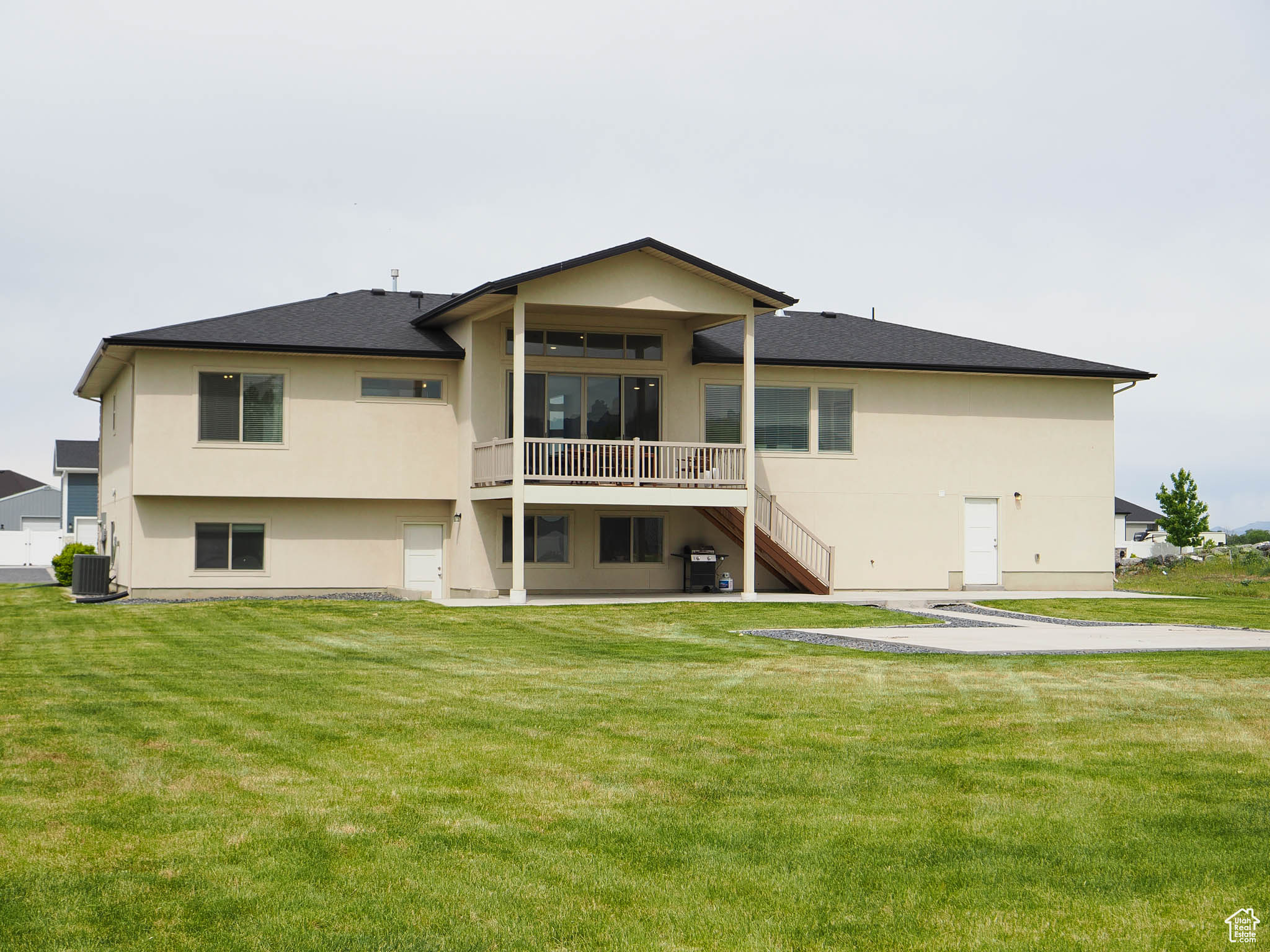 HALCYON ESTATES - Residential