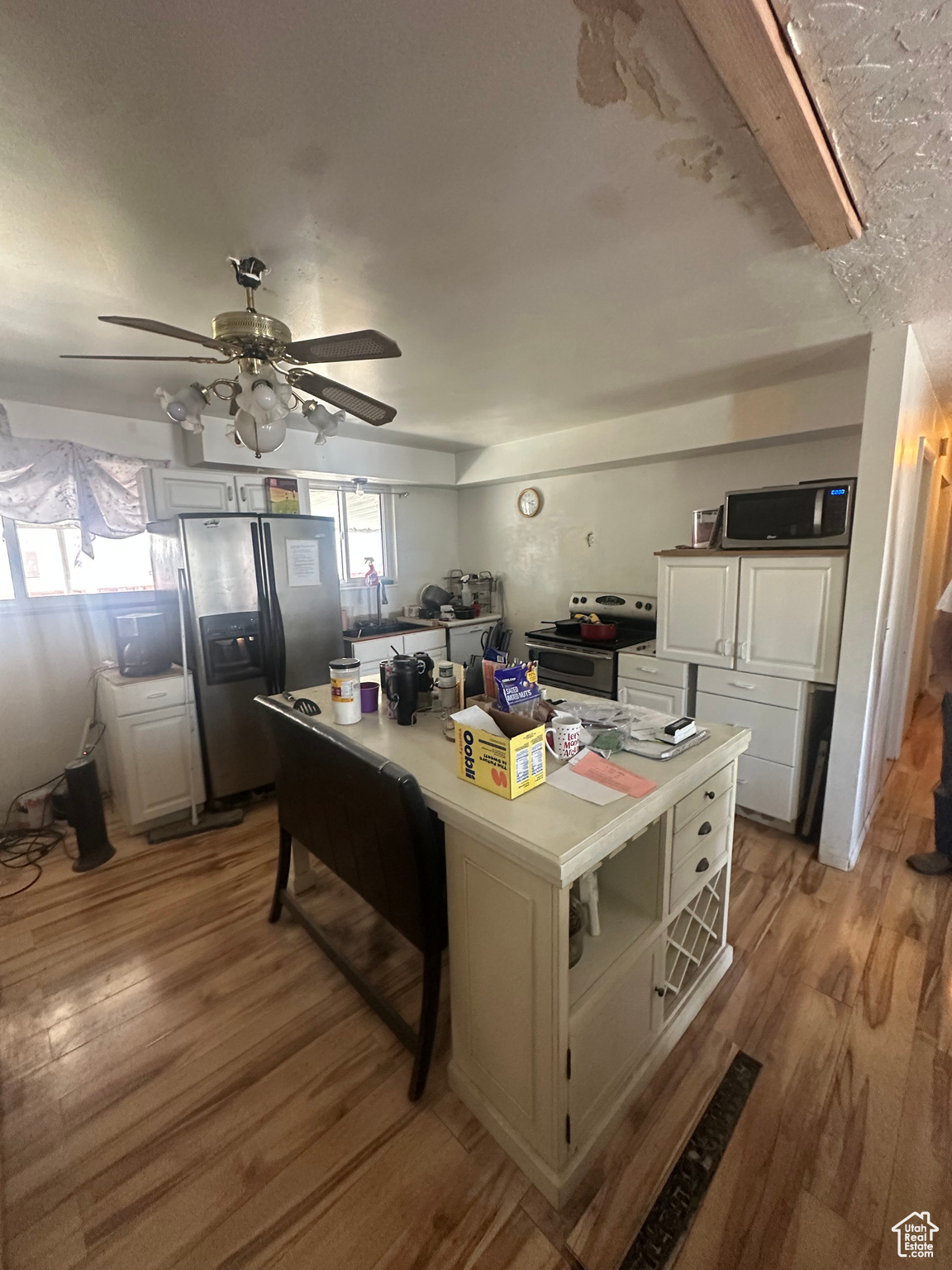 5552 S South Hew Wood Dr, Taylorsville, Utah image 2