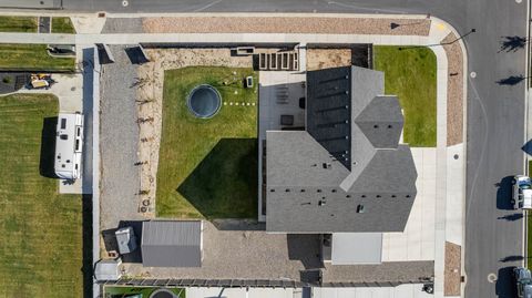 Tiny photo for 572 W 500 N, Mapleton, UT 84664 (MLS # 2120833)