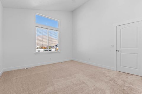 Tiny photo for 572 W 500 N, Mapleton, UT 84664 (MLS # 2120833)