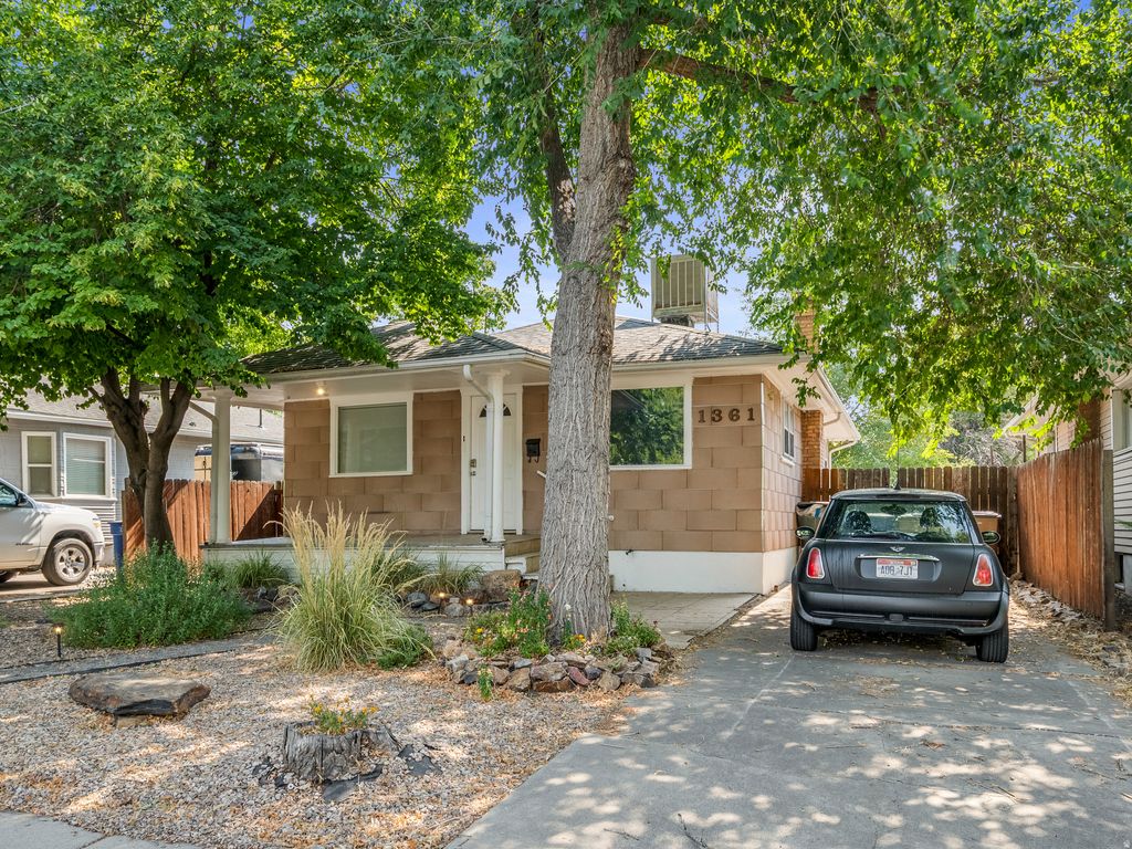 Photo of 1361 S ROBERTA ST, Salt Lake City, UT 84115 (MLS # 2172898)