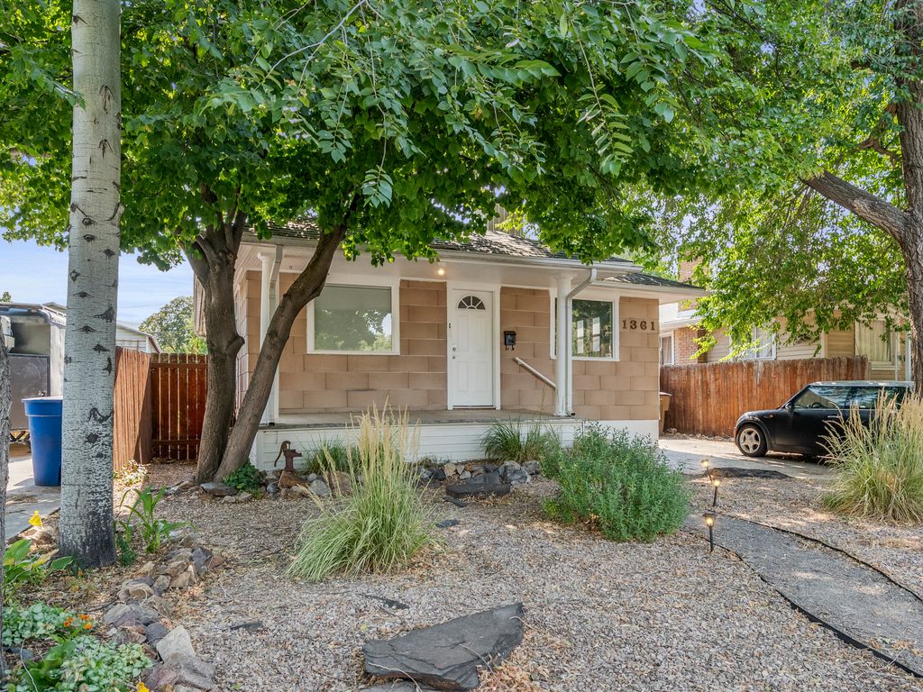 Photo of 1361 S ROBERTA ST, Salt Lake City, UT 84115 (MLS # 2172898)