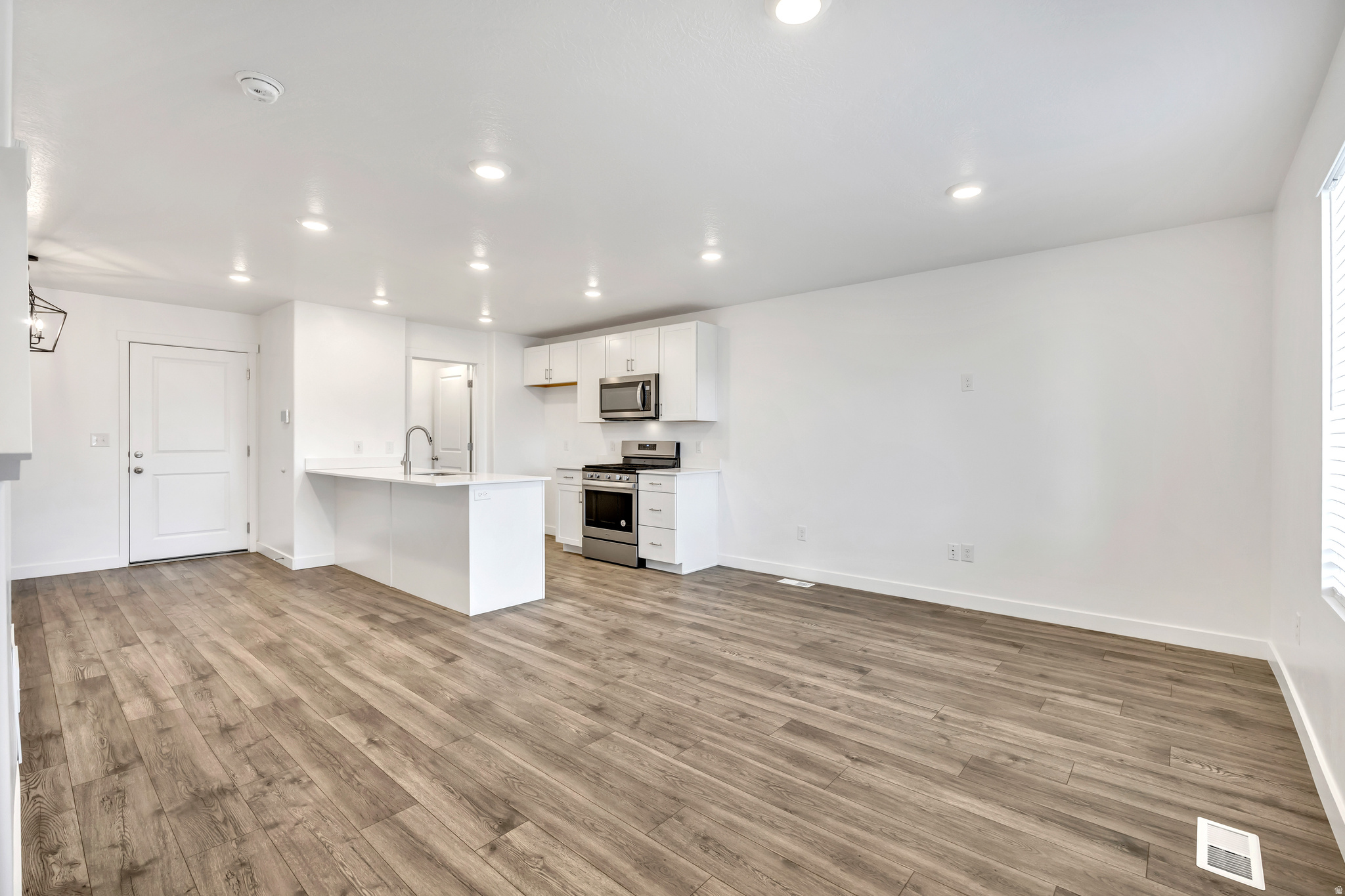 COLD SPRING RANCH - Residential