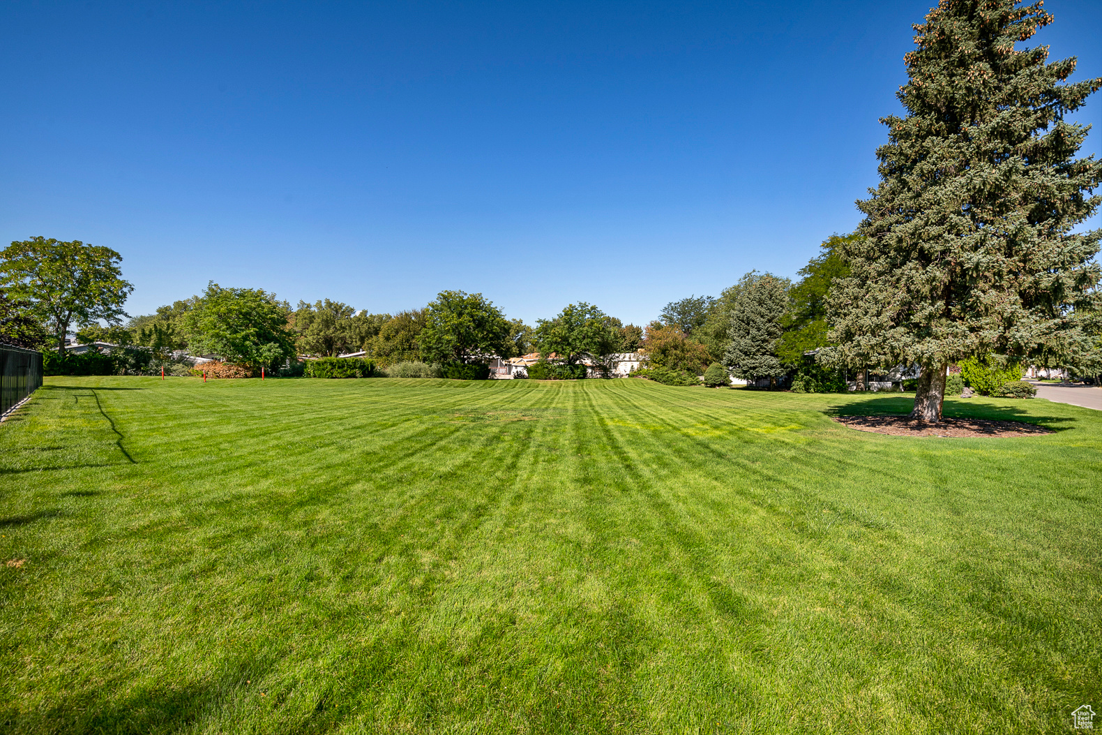 COTTONWOOD COVES - Residential